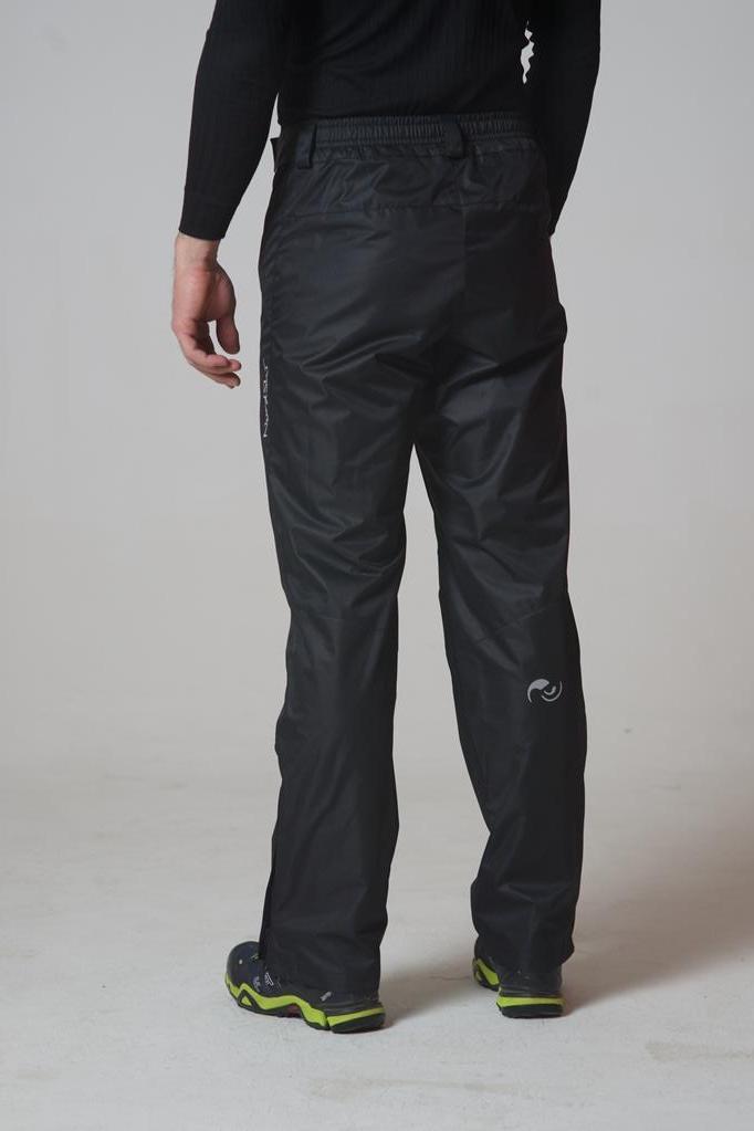 Ветрозащитные мужские брюки NORDSKI Black (NSM140100) для бега в МагазинеСпорт - Пермь