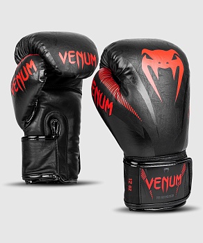 Перчатки боксерские Venum Impact в магазине Спорт - Пермь