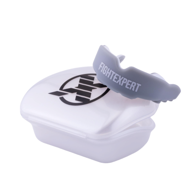 Капа Fight Expert ФКР с футляром, 12+, серо-белая в магазине Спорт - Пермь