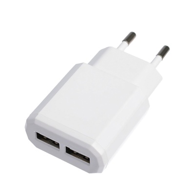 Зарядное устройство сетевое Luazon LN-120AC, USB, артикул 3604500 в Магазине Спорт - Пермь